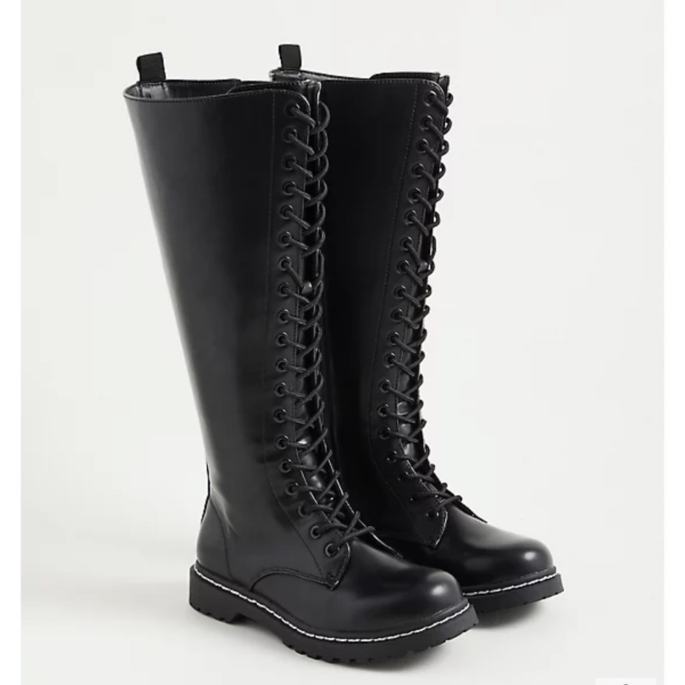 COMBAT KNEE BOOT (WW) size 9.5